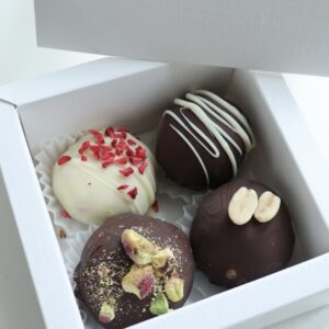 KÄSITÖÖ ŠOKOLAADIKOMMID